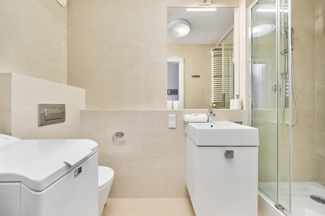 Modern Elegance Apartments Wroclaw With Ac By Noclegi Renters ภายนอก รูปภาพ