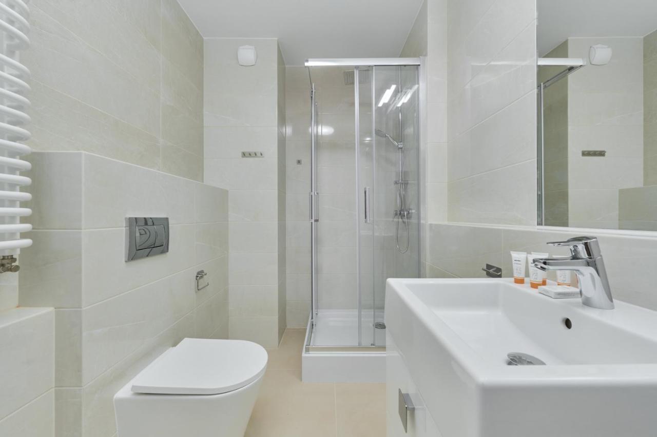 Modern Elegance Apartments Wroclaw With Ac By Noclegi Renters ภายนอก รูปภาพ