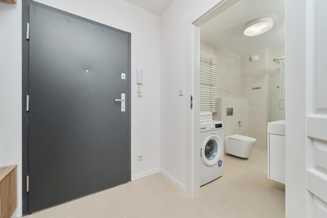 Modern Elegance Apartments Wroclaw With Ac By Noclegi Renters ภายนอก รูปภาพ